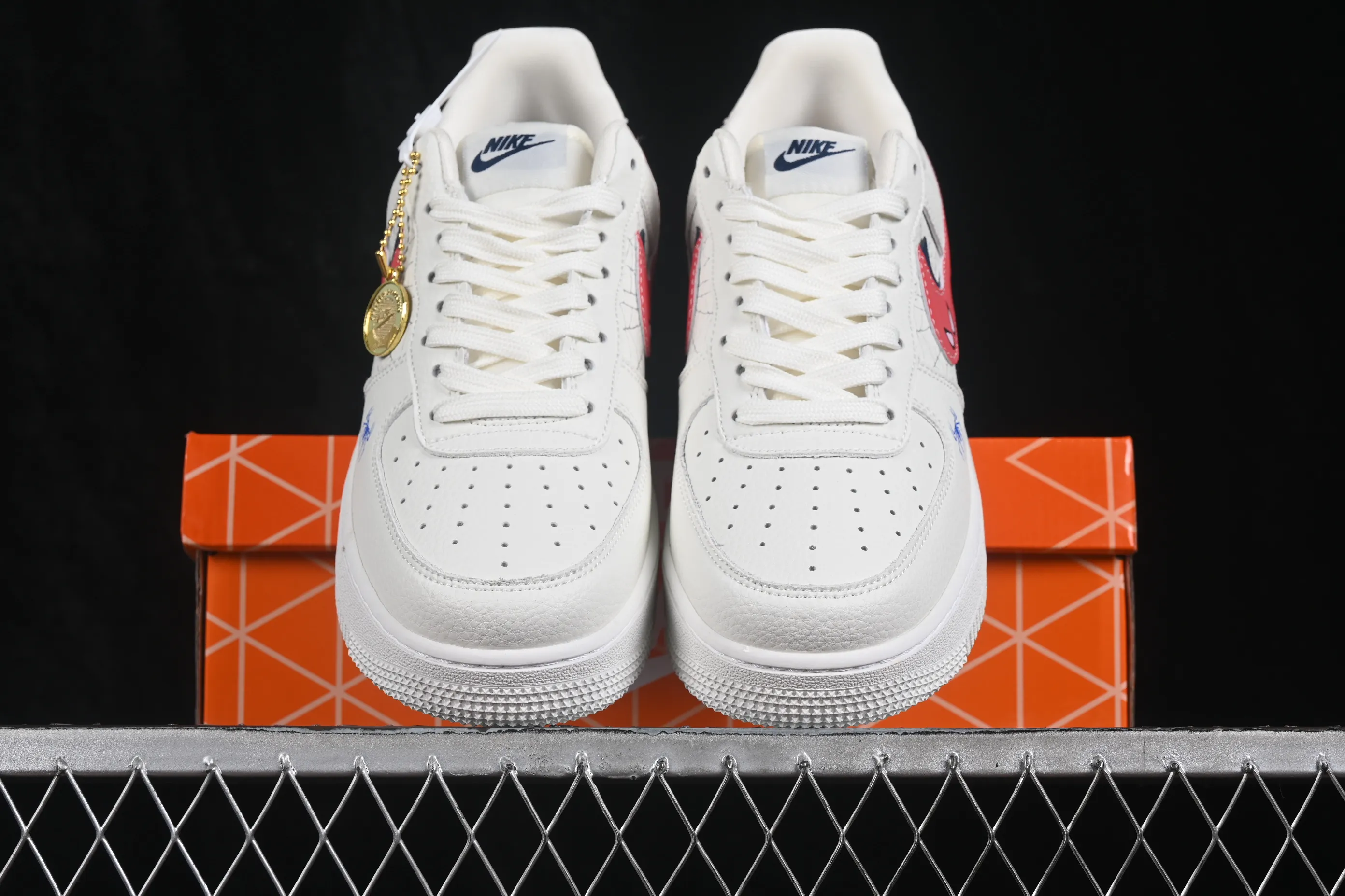 All categories Nk Air Force 1 Air Force series Nk Air Force 1 Low Air Force low-top Nike Air Force 1'07 Low joint model Air Force 1 low-top casual sneakers WY0655-116